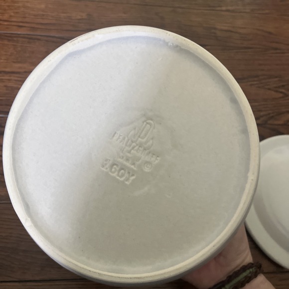 Pfaltzgraff Yorktowne Soup Tureen with Lid 160Y Made in USA Blue - No Ladle - Picture 5 of 7